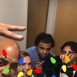 Meet your Posher, Luz